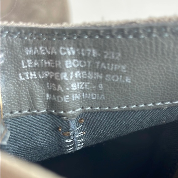 CREVO Taupe Suede Ankle Boots Size 9 - Picture 8 of 10